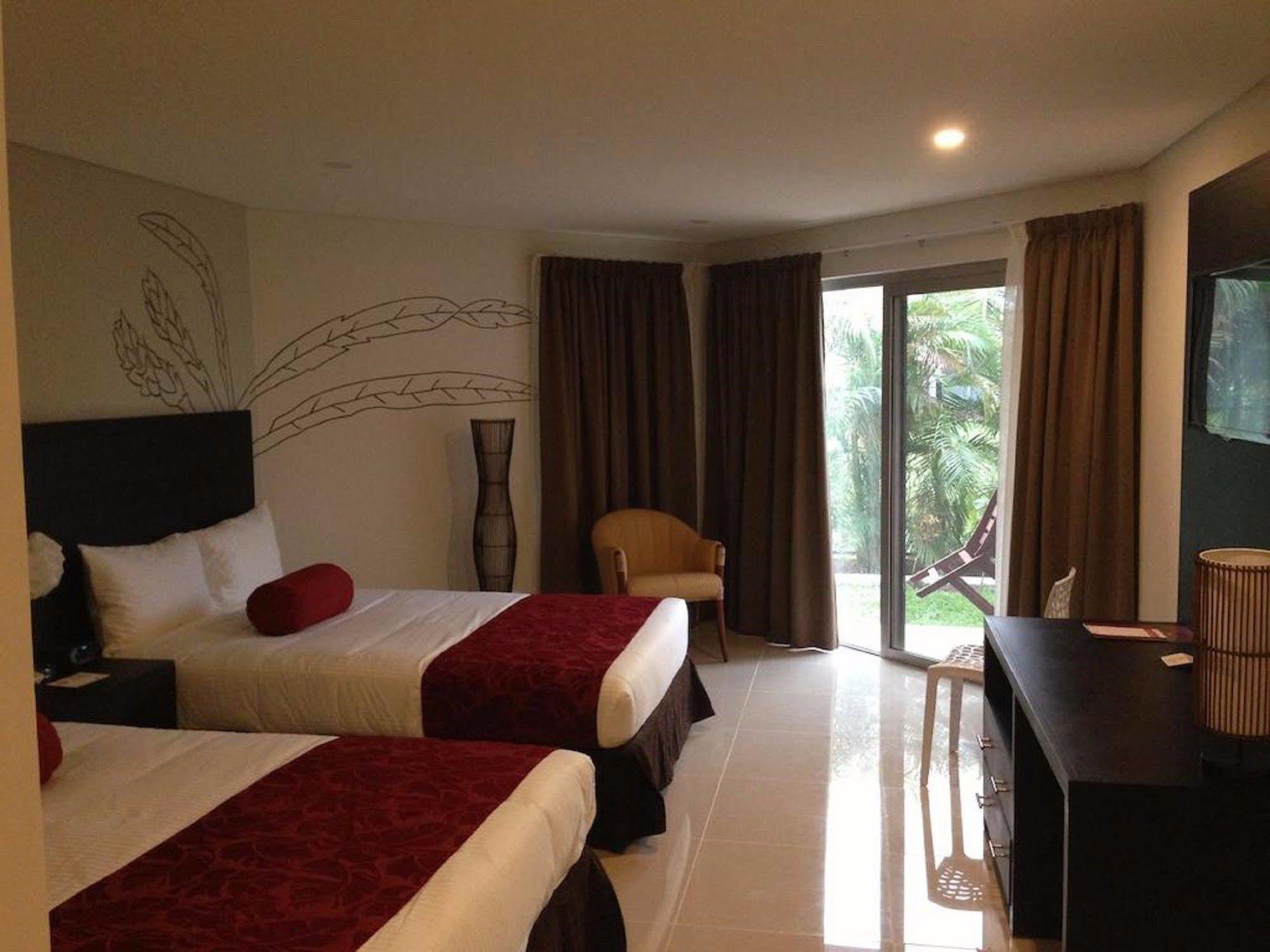 Tanoa Waterfront Hotel Lautoka Buitenkant foto