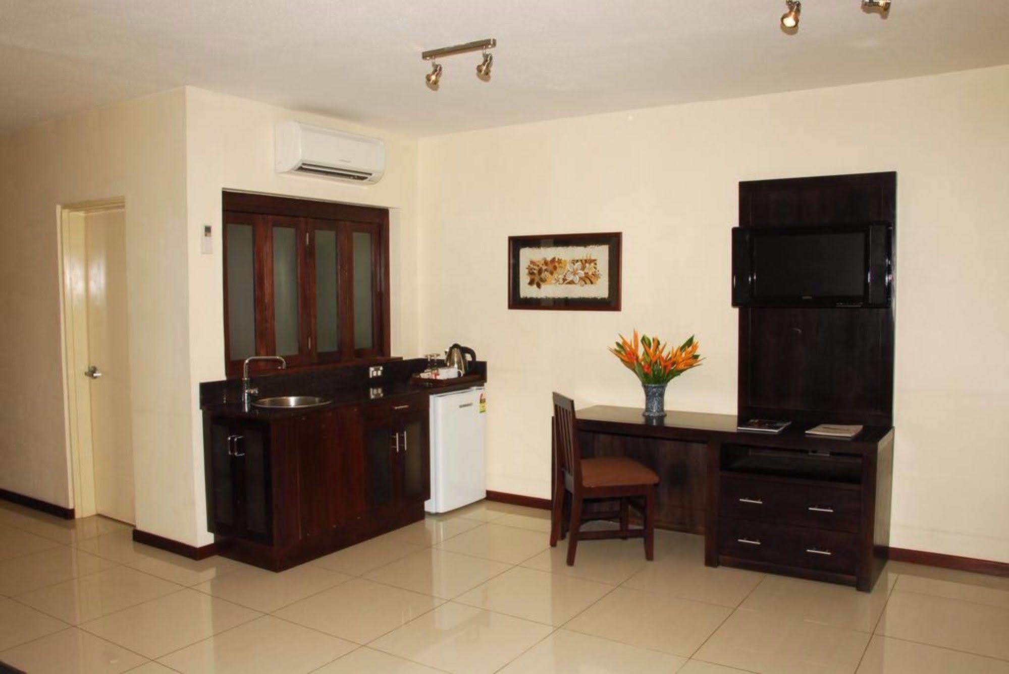 Tanoa Waterfront Hotel Lautoka Buitenkant foto