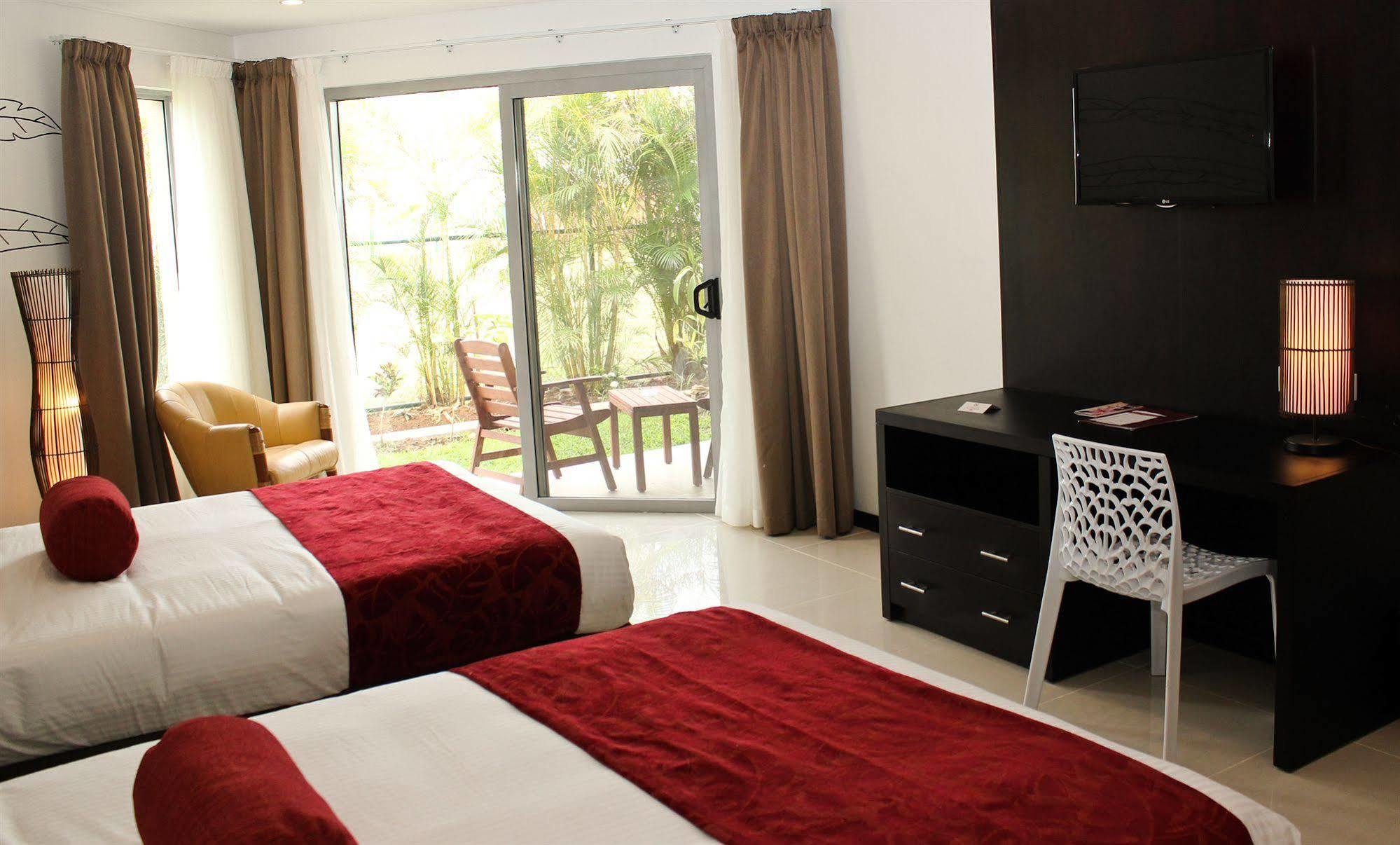 Tanoa Waterfront Hotel Lautoka Buitenkant foto